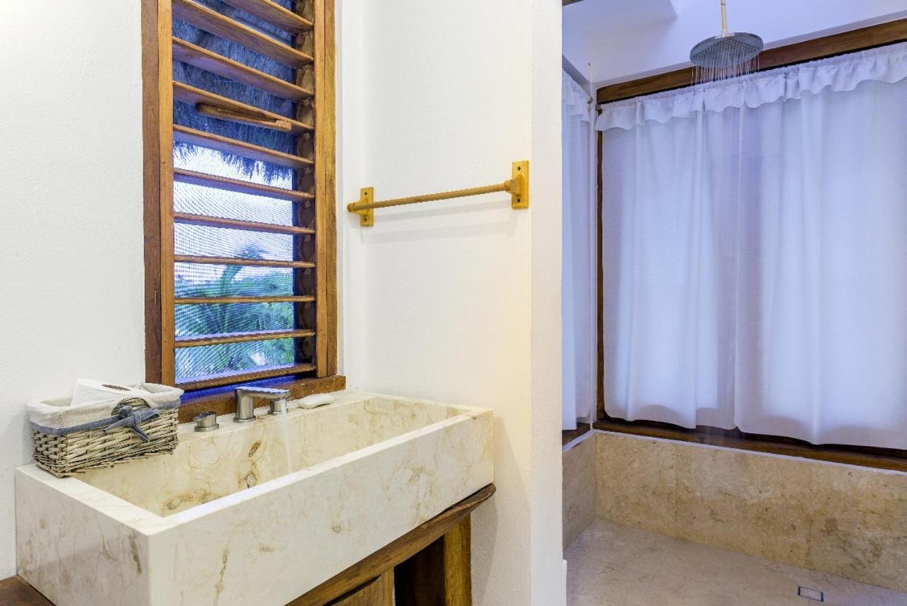 Dk Luxury Ocean Front Villa - Adults Only Isla Holbox Dış mekan fotoğraf